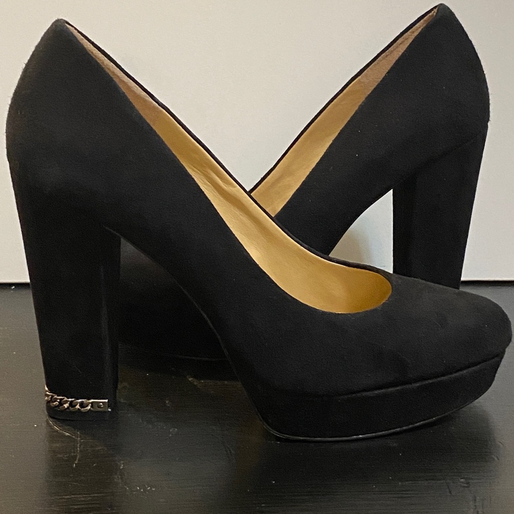 MICHAEL KORS BLACK SUEDE CHAINED PUMP WITH CHUNK PLATFORM HEAL